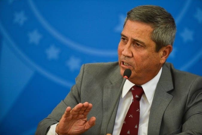 Polícia Federal prende Braga Netto