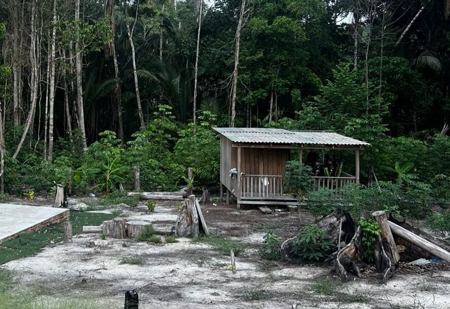Colombiana vítima de extorsão e sequestro é resgatada de cativeiro e sequestradores são presos