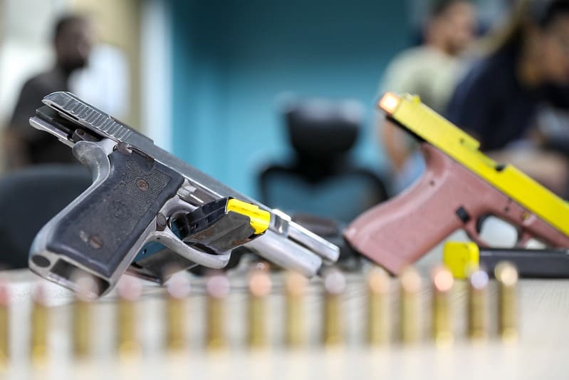 Polícia prende seis suspeitos de assalto a shopping em Manaus 