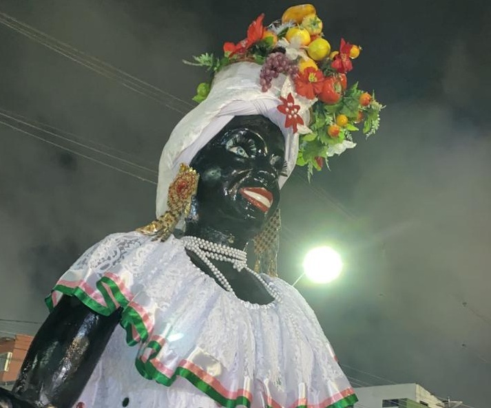 Chegada da Kamélia abre oficialmente o Carnaval de Manaus neste sábado (04)