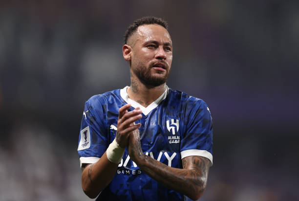 Neymar usará a camisa 10 de Pelé no Santos e apresentação já tem data e local definidos