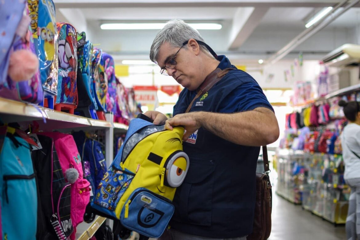 Volta às Aulas: Procon-AM esclarece o que pode ser solicitado na lista de material escolar