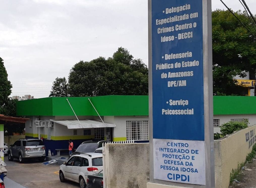 Filho é preso em flagrante por injúria, ameaça e violência psicológica contra pais idosos