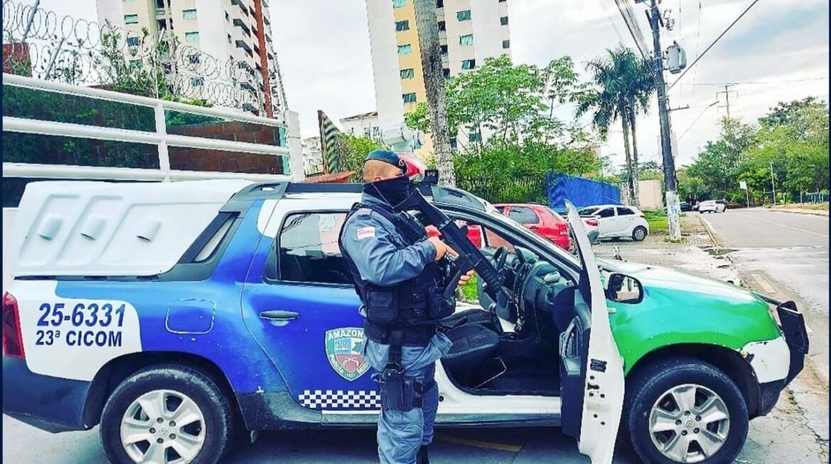 Polícia prende quatro foragidos da Justiça em operações na capital