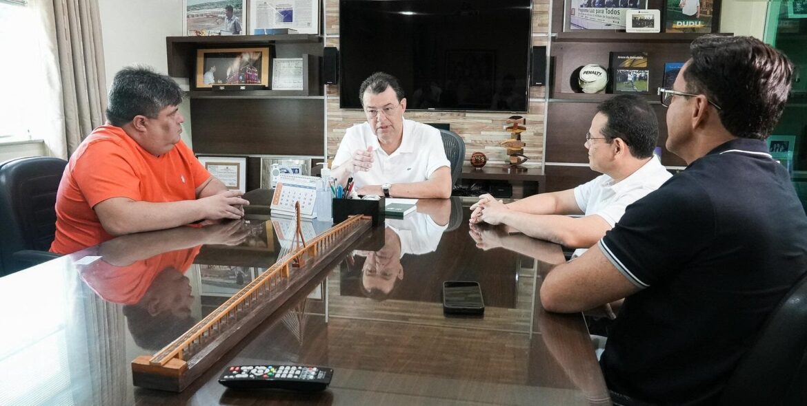 Presidente da CMM convida o senador Eduardo Braga para agenda de pautas econômicas no parlamento