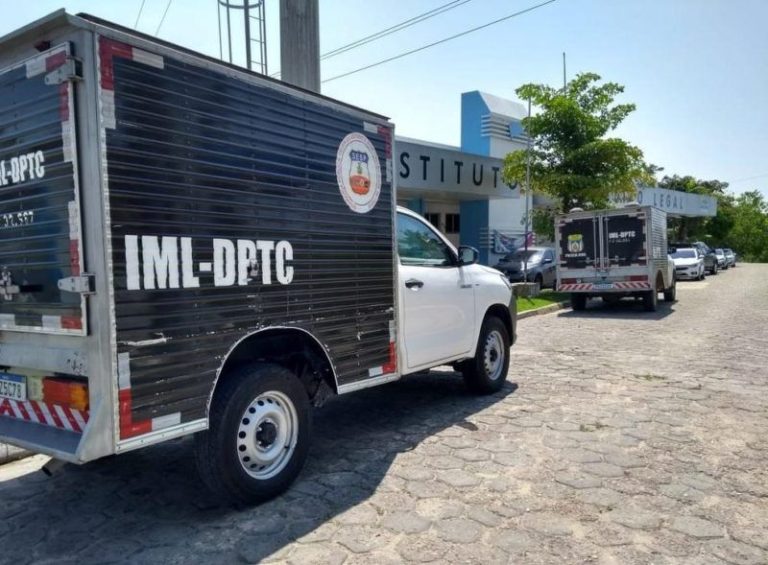 Homem é morto a fac@das por vizinho após desentendimento em Manaus