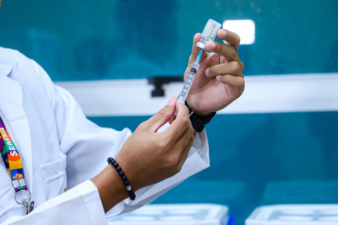 Prefeitura de Manaus dá continuidade à campanha de vacinação contra influenza de 2024