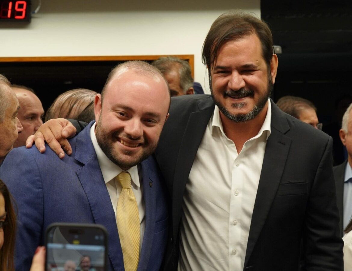 Deputado Fausto Júnior participa de reunião que confirma criação da federação entre União Brasil e Progressistas