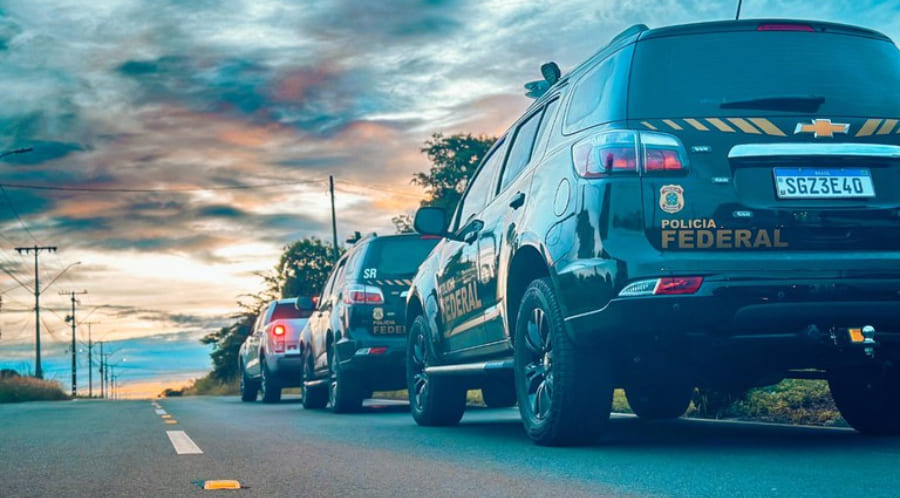 Operação prende policiais do Amazonas por suspeita de sequestro e tortura em Roraima