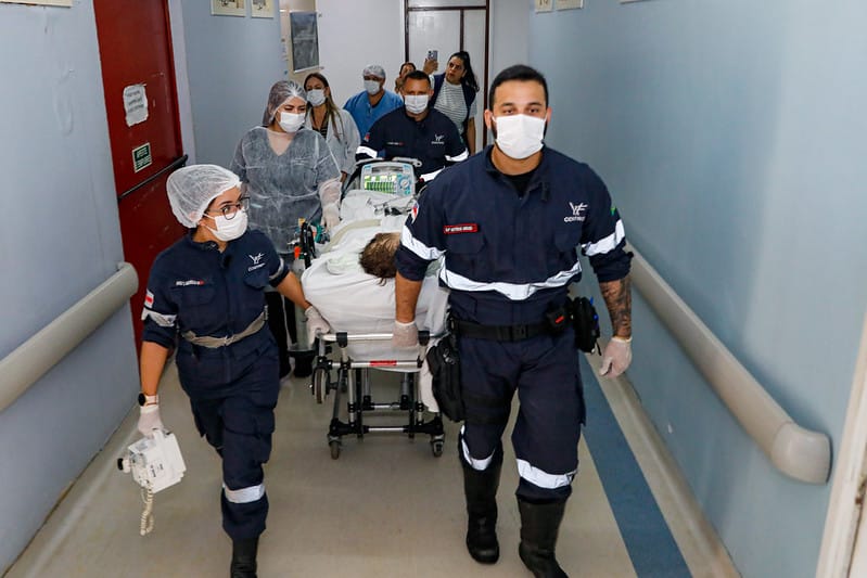 Governo do Amazonas viabiliza transferência de criança para transplante de coração no HCOR