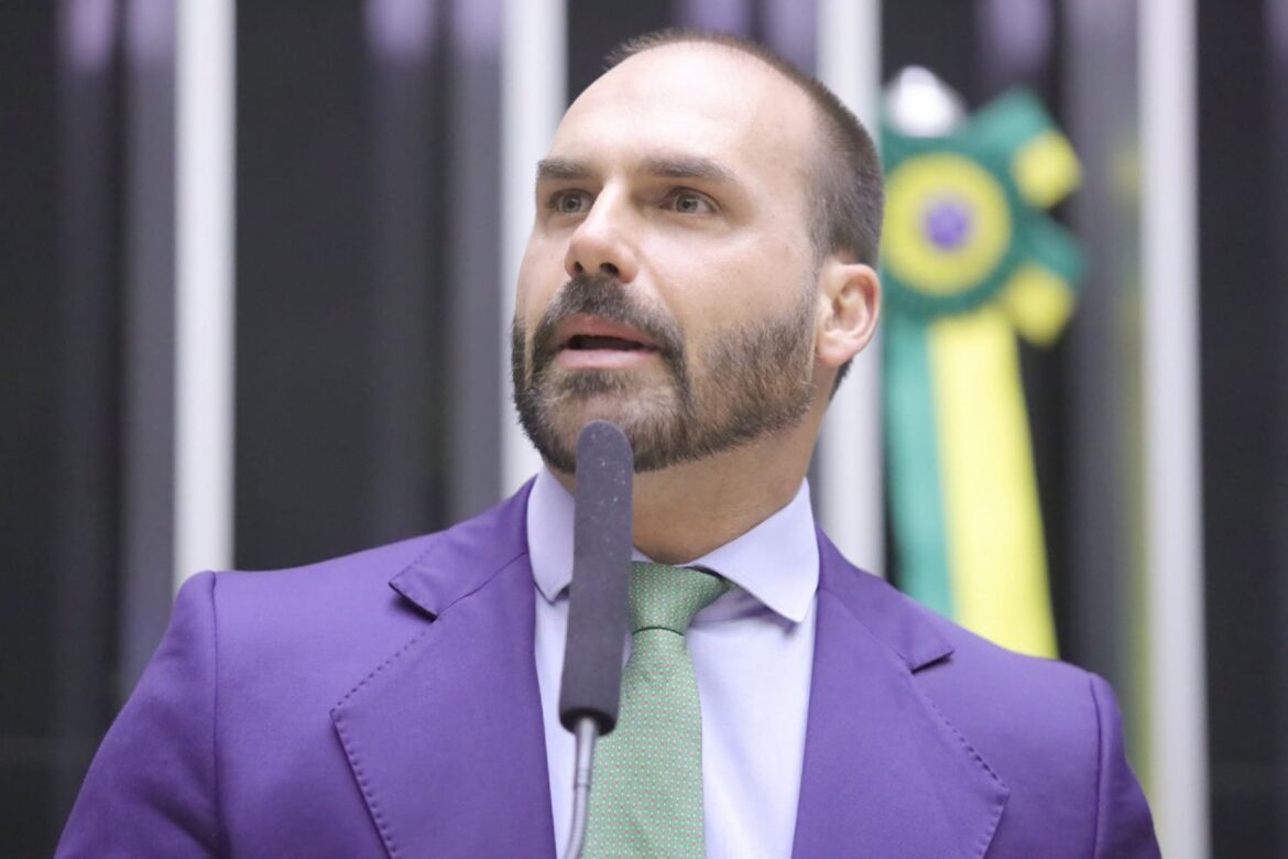 PF não consegue localizar Eduardo Bolsonaro nos EUA para intimação