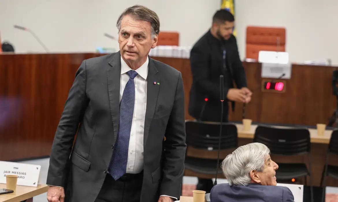 Bolsonaro passa mal durante agenda em Goiânia e volta para Brasília