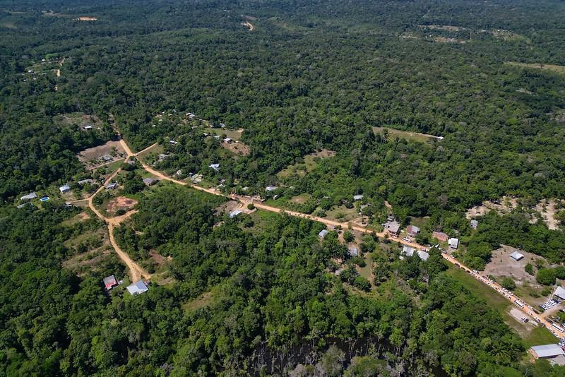 Prefeito David Almeida dá ordem de serviço para asfaltamento de quatro ramais e reforça compromisso com a zona rural de Manaus