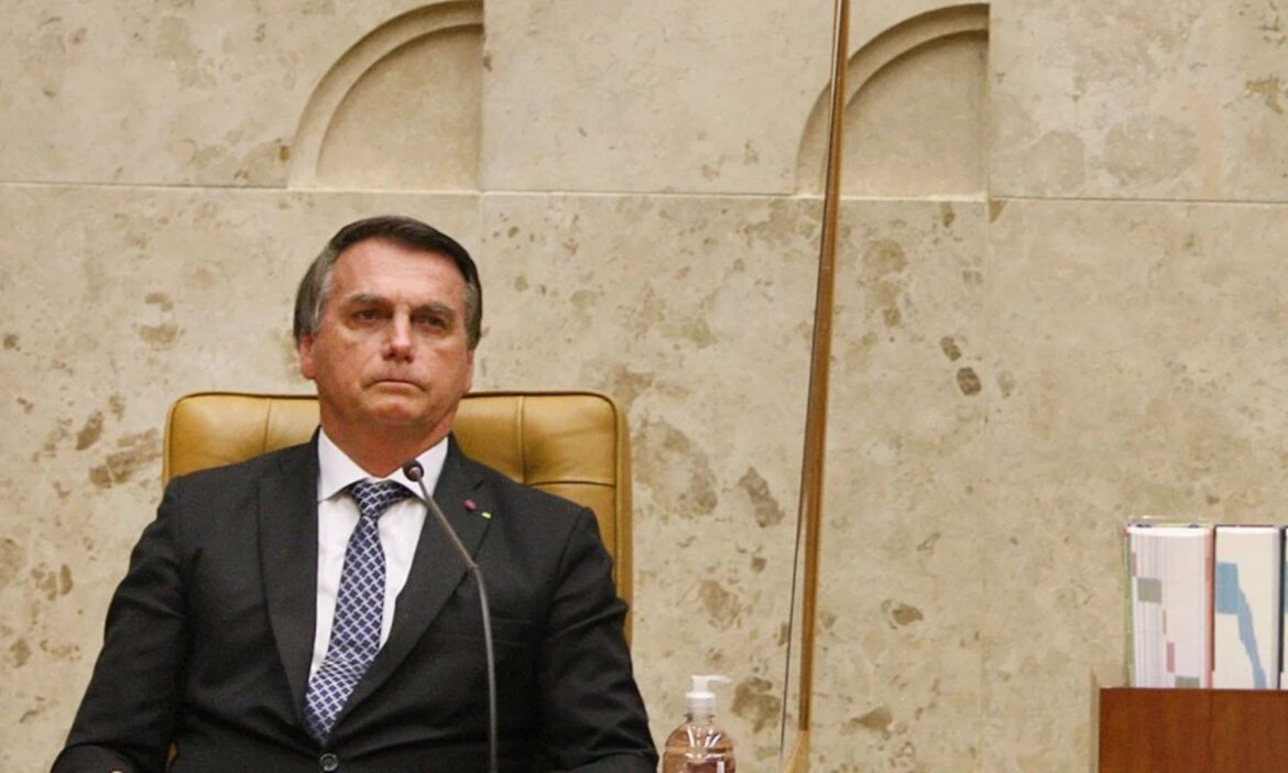 PGR pede condenação de Bolsonaro e mais 7 réus por golpe de Estado