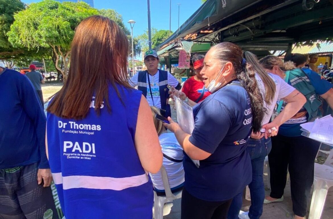 Idosos em situação de vulnerabilidade são resgatados durante ‘Mutirão no Bairro’ da prefeitura no Centro Histórico de Manaus
