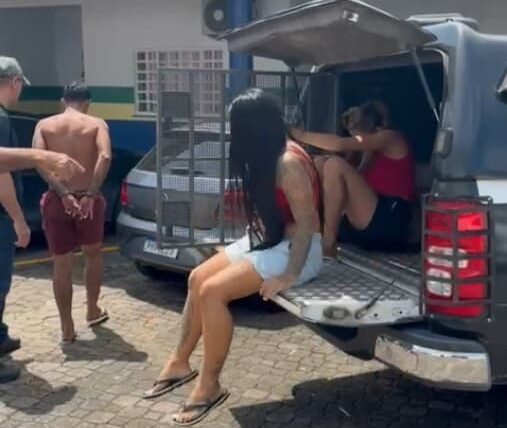Polícia prende quatro pessoas com cocaína, oxi e dinheiro em espécie no bairro São Raimundo